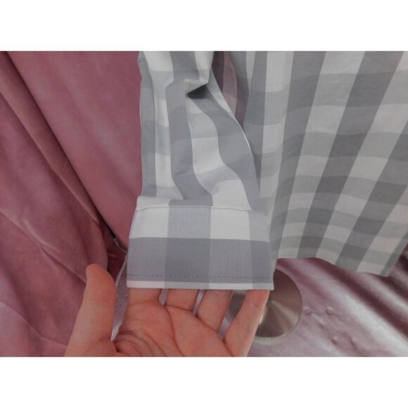 SALE NWT Christopher & Banks Petite Checkered Blouse Women Small Gray - Picture 3 of 14
